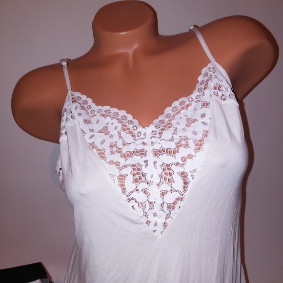 Victoria Secret Lingerie - Picture 5 of 8